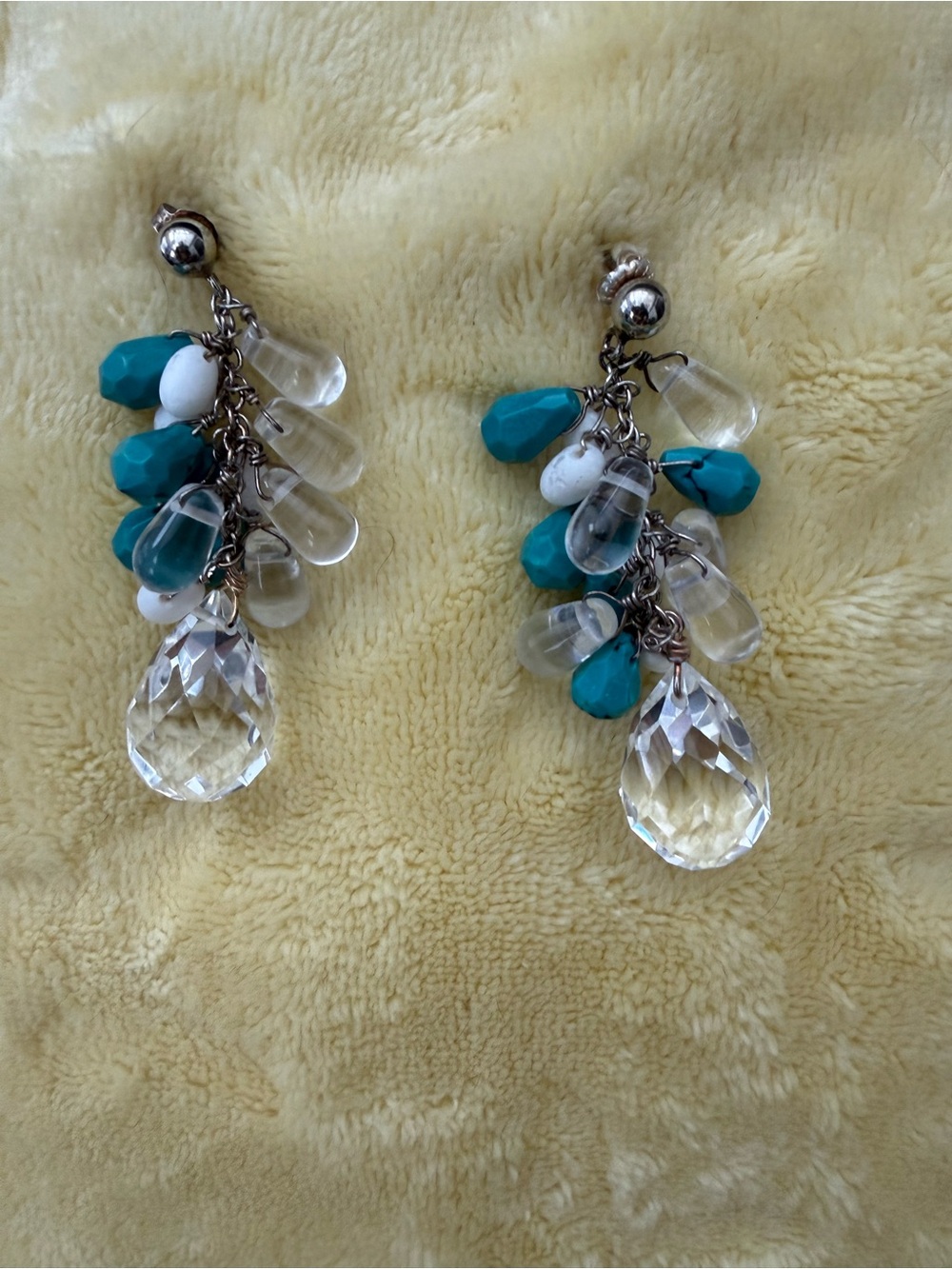 Women’s beaded cluster drop earrings turquoise/ white/ clear briolette-cut beads